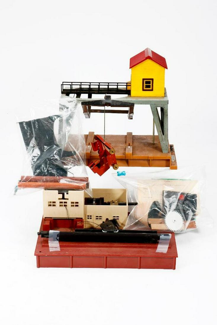 American Flyer Log Loader and Sawmill (1 of 1)