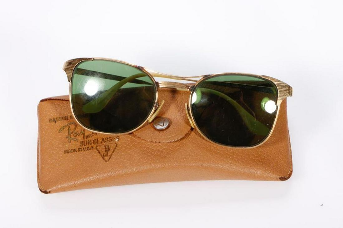 Vintage Ray Ban Signet Sunglasses. Vintage Ray Ban Signet Sunglasses.