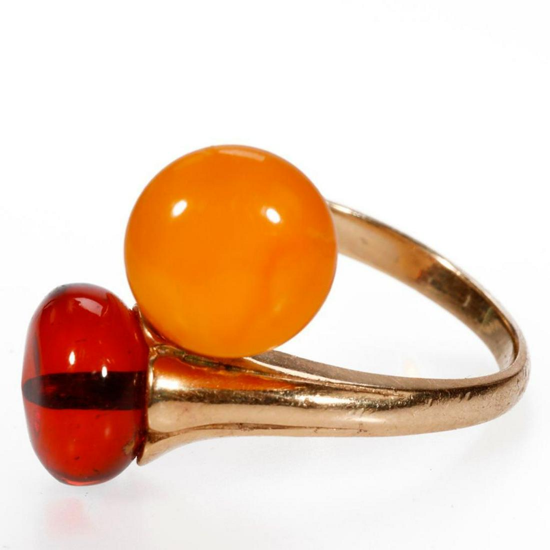Amber and 14k gold ring. (1 of 3)