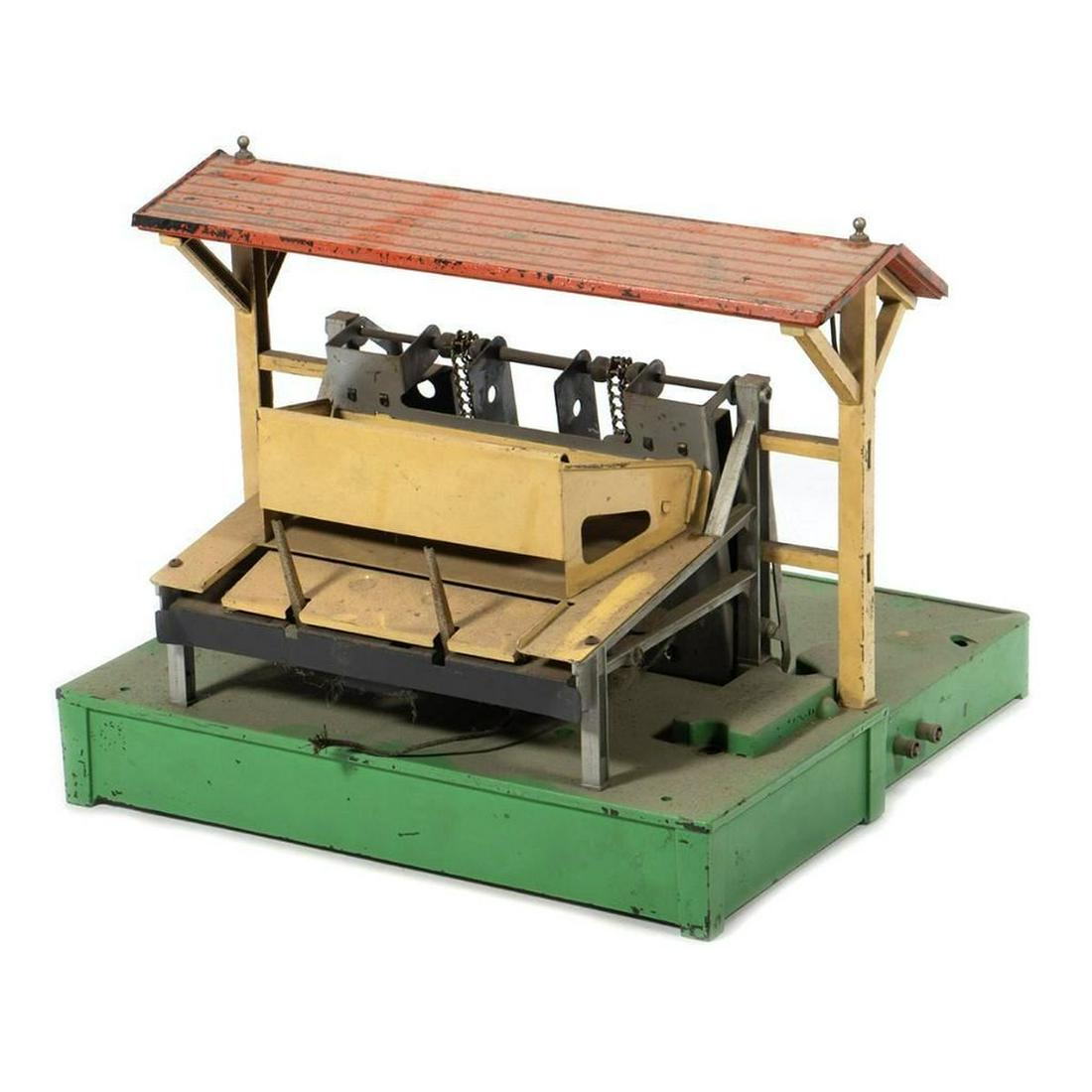 Lionel 164 Log Loader. Missing wiring, control, logs, motor. (1 of 3)