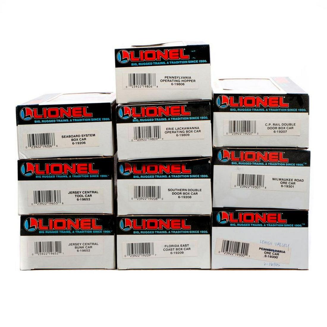 Lionel 10 Freights in original boxes. (1 of 2)