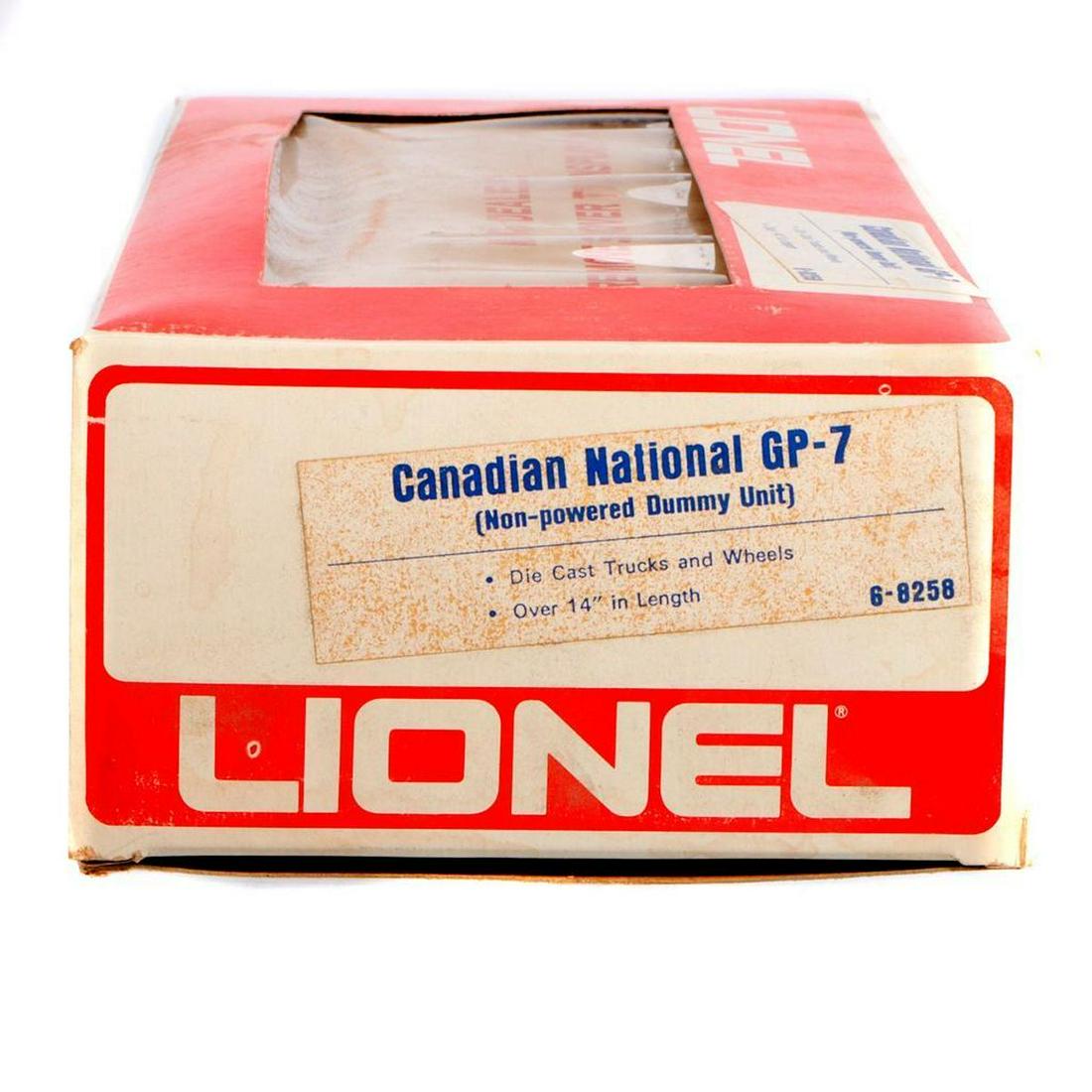 Lionel 6-8258 Canadian National GP-7 Non Powered Dummy Unit (1 of 2)