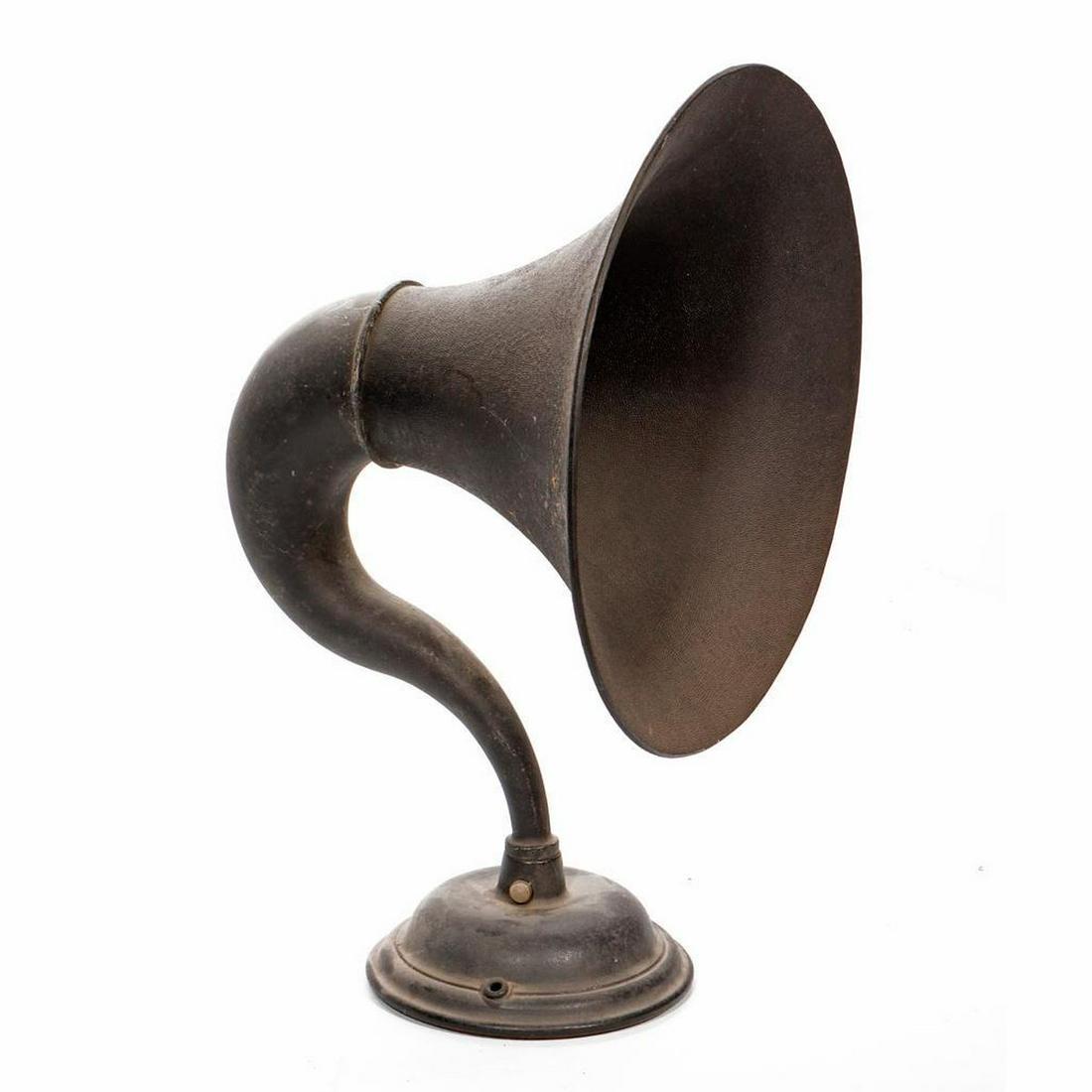 Holtzer Cabot Loud Speaker (1 of 1)