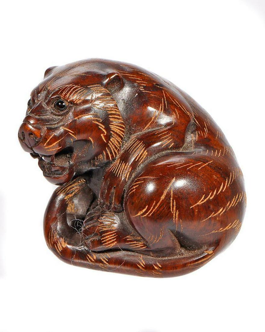 Japanese Wood Tiger Netsuke. (1 of 2)