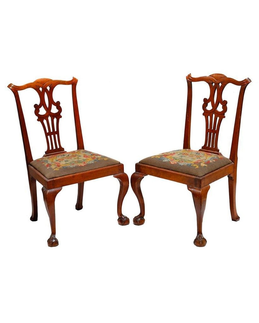 Pair of Chippendale Carved Walnut Side Chairs. (1 of 3)
