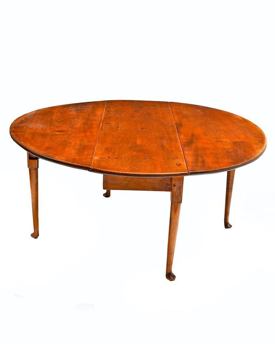 Queen Anne Maple Drop-leaf Table. (1 of 2)