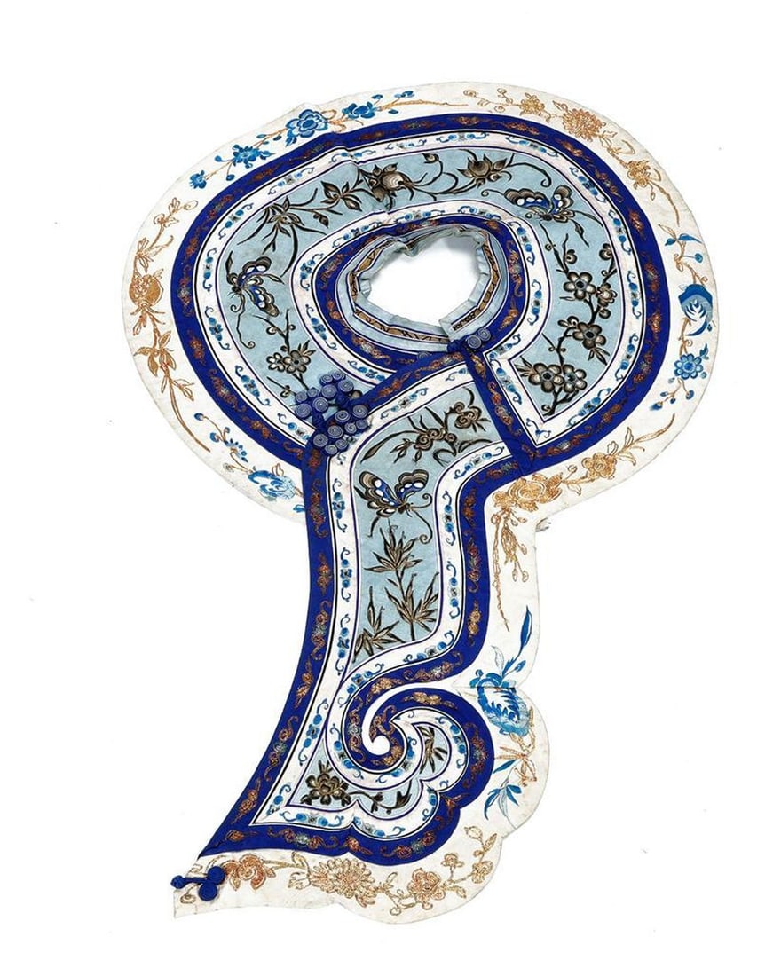 Chinese Embroidered Round Silk Collar, c. 19th Century. (1 of 2)