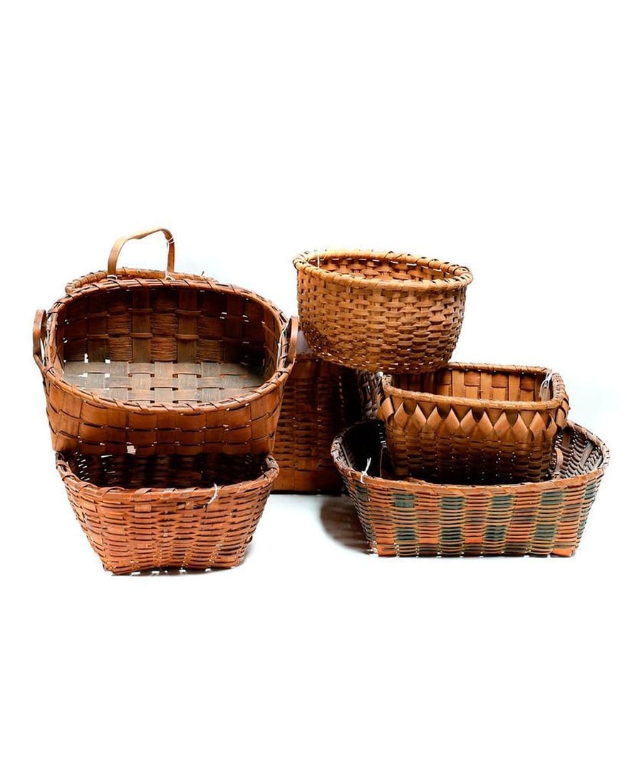 Eight American Rectangular/Circular Baskets. (1 of 2)