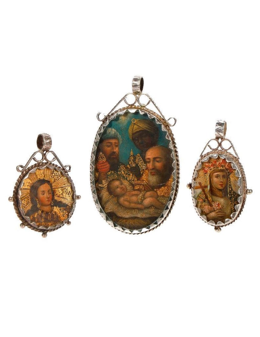 Three Relicario Medallions, the Magi and others. (1 of 4)