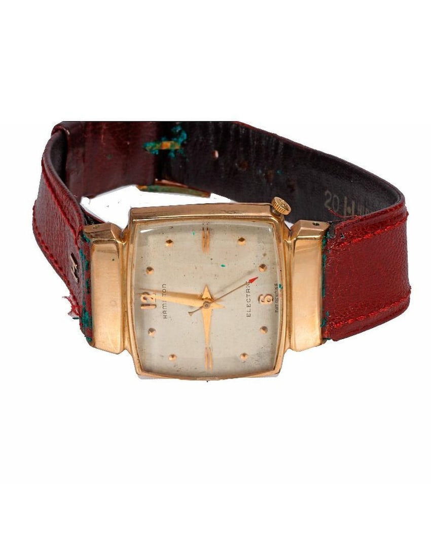 Vintage 1960's Hamilton Vantage Electric Watch: Vintage 1960's Hamilton Vantage Electric 10k Gold Filled Watch. NOTE: Watch was running prior to auction, all watches are sold as is regardless of functionality. Please examine the provided photos to 