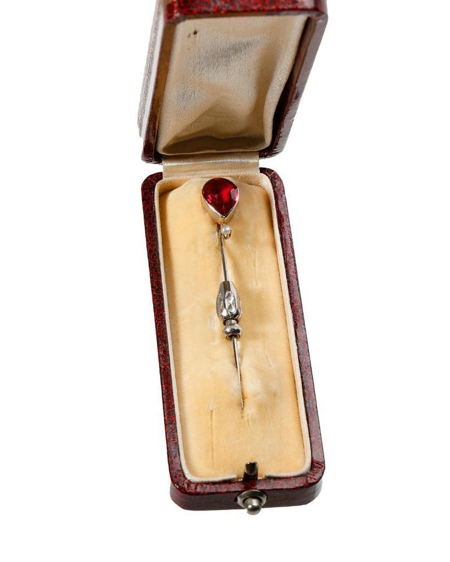 Gent's stickpin (1 of 3)