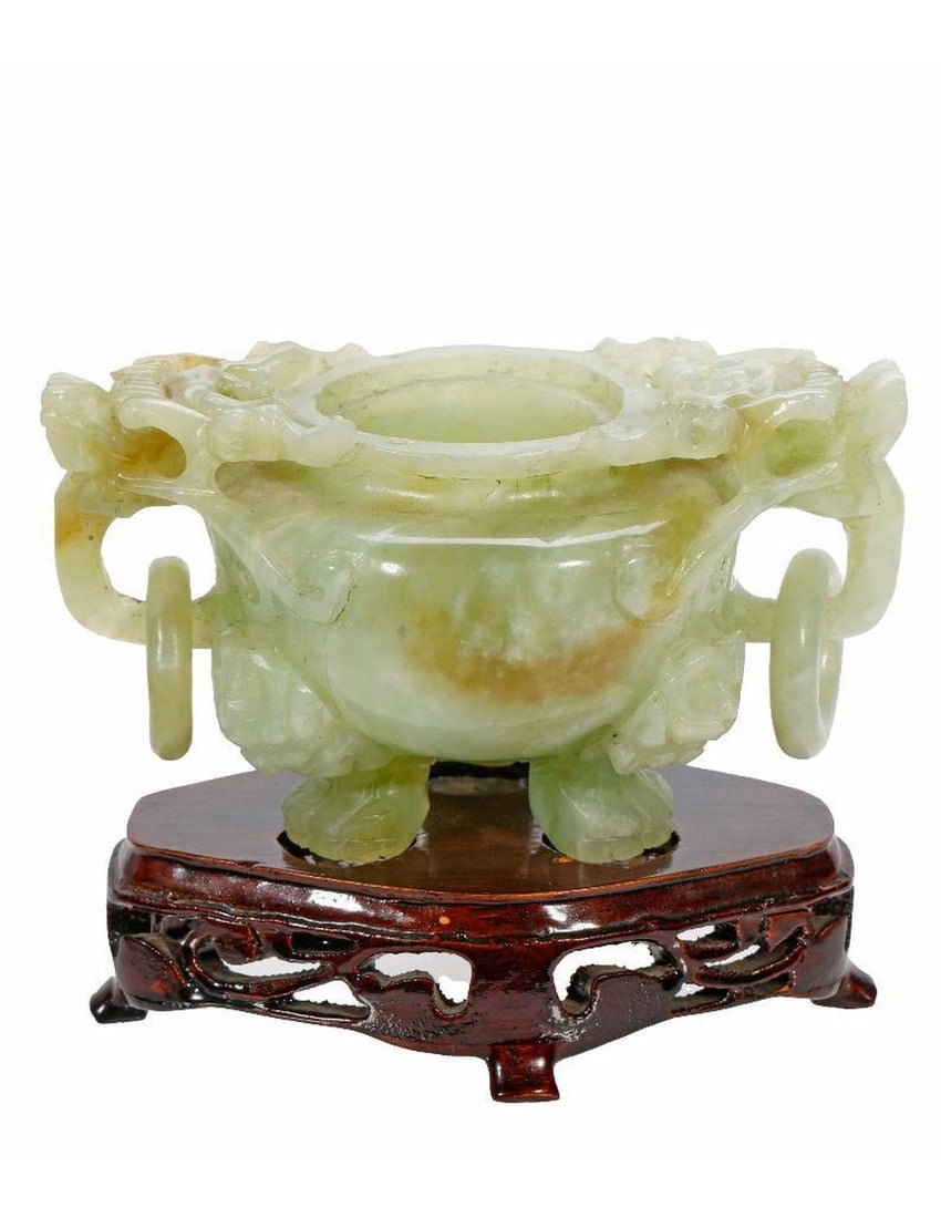 Chinese Jade Dragon Handle Incense Burner. (1 of 3)