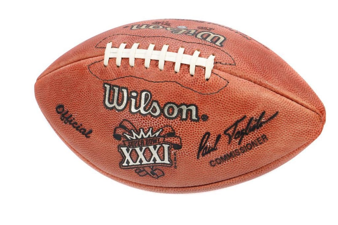 Super Bowl XXXI Brett Favre and Drew Bledsoe Signed Football. (1 of 4)