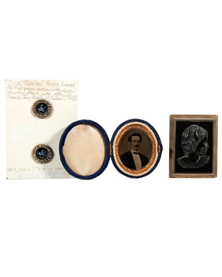 Art Deco Bakelite Cameo Brooch, with a Cameo Tintype Case (1 of 6)