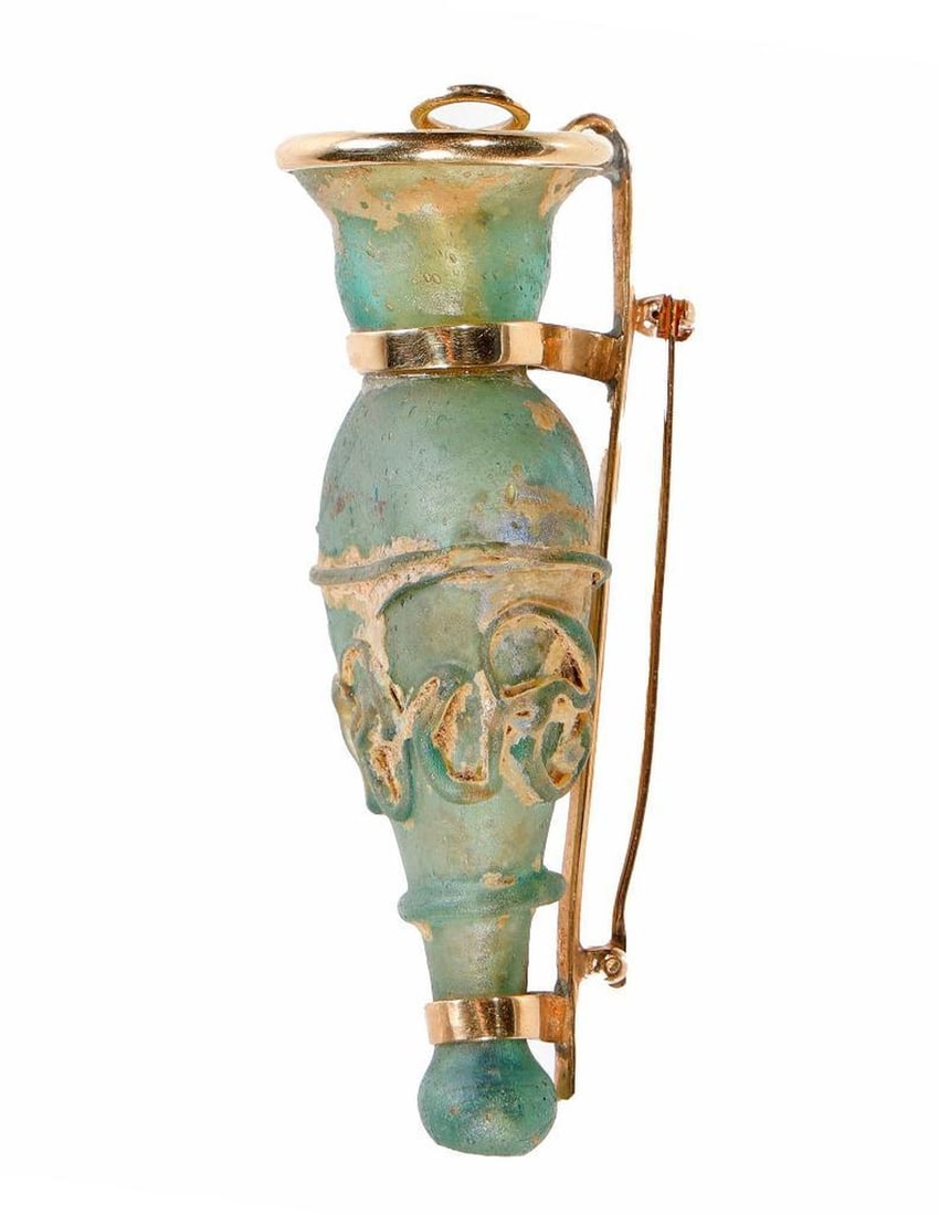 An antique glass flask and 14k gold brooch-pendant (1 of 3)