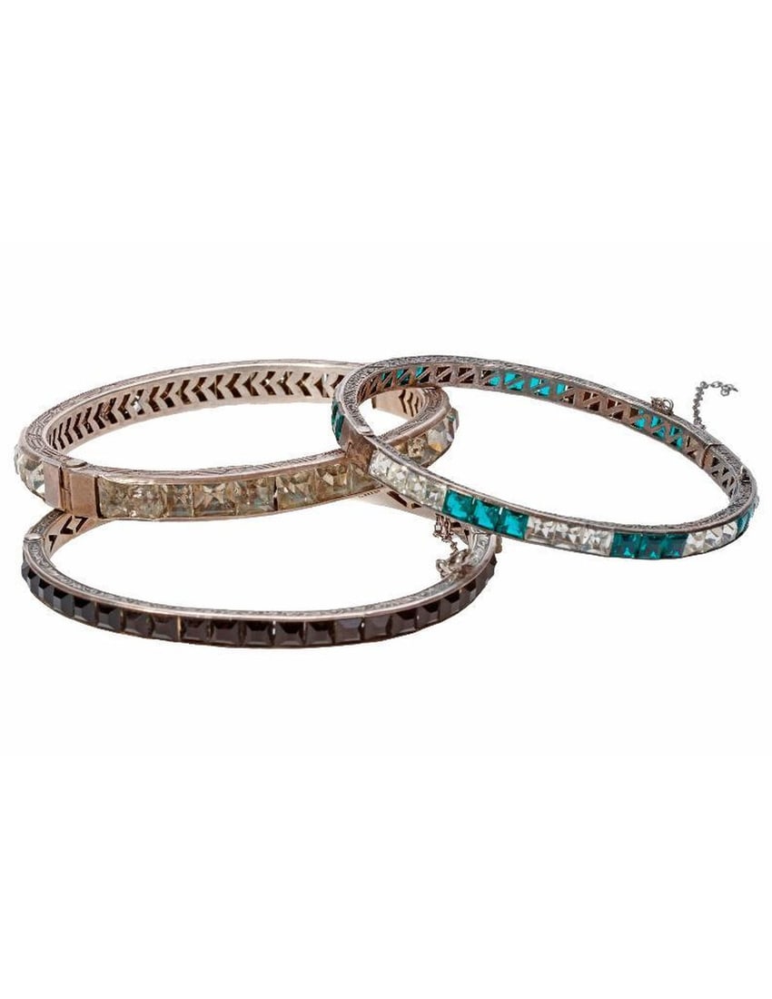 Three Art Deco paste and silver bangle bracelets (1 of 4)