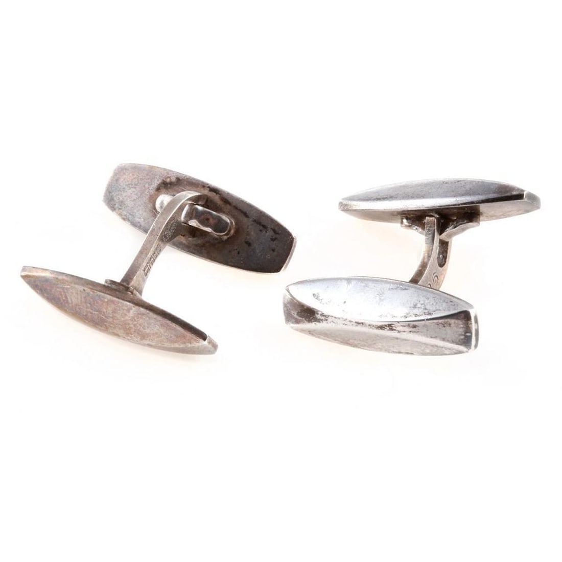 Georg Jensen Sterling Silver Double-sided Cufflinks: post 1945, no. 90, bar length: 7/8in.