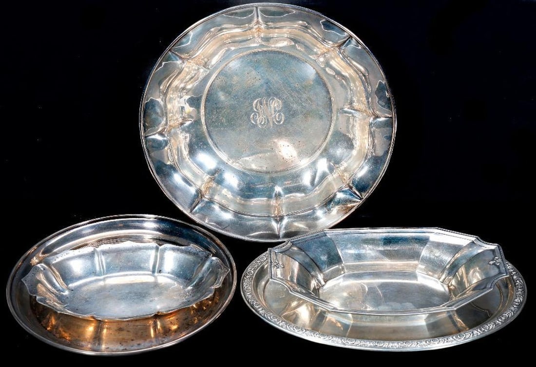 Silver Bowl and 4 Small Trays, incl. Gorham