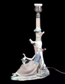Lladro Shepherdess with Dove Lamp