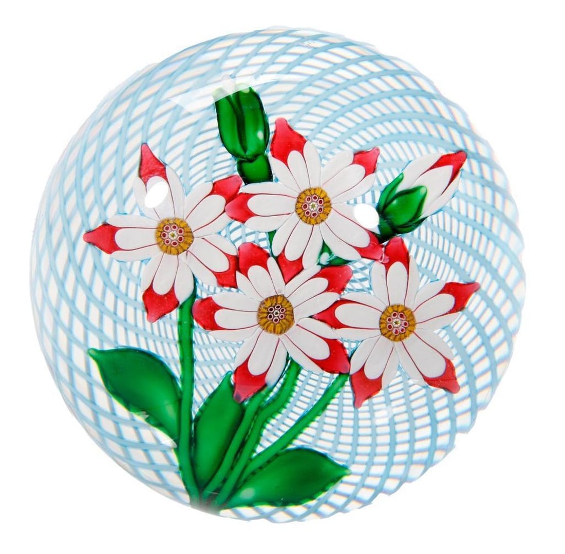 Saint Louis White Flower/Swirl Paperweight, 1985 (1 of 2)