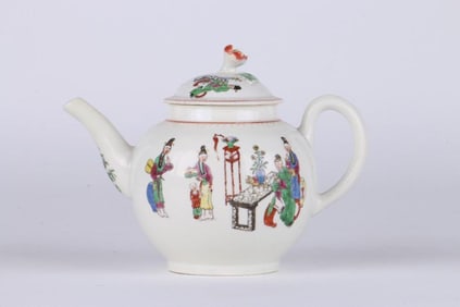Worcester Porcelain Teapot, Chinese Family Pattern