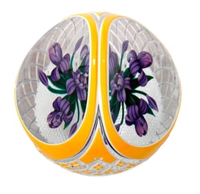 Ray Banford Yellow Basket/Iris Bouquet Paperweight