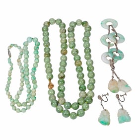 A group of jade and hardstone jewelry