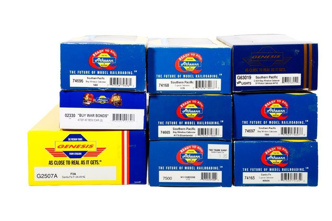 Athearn HO Scale Locomotive and (9) Freight Cars (1 of 2)