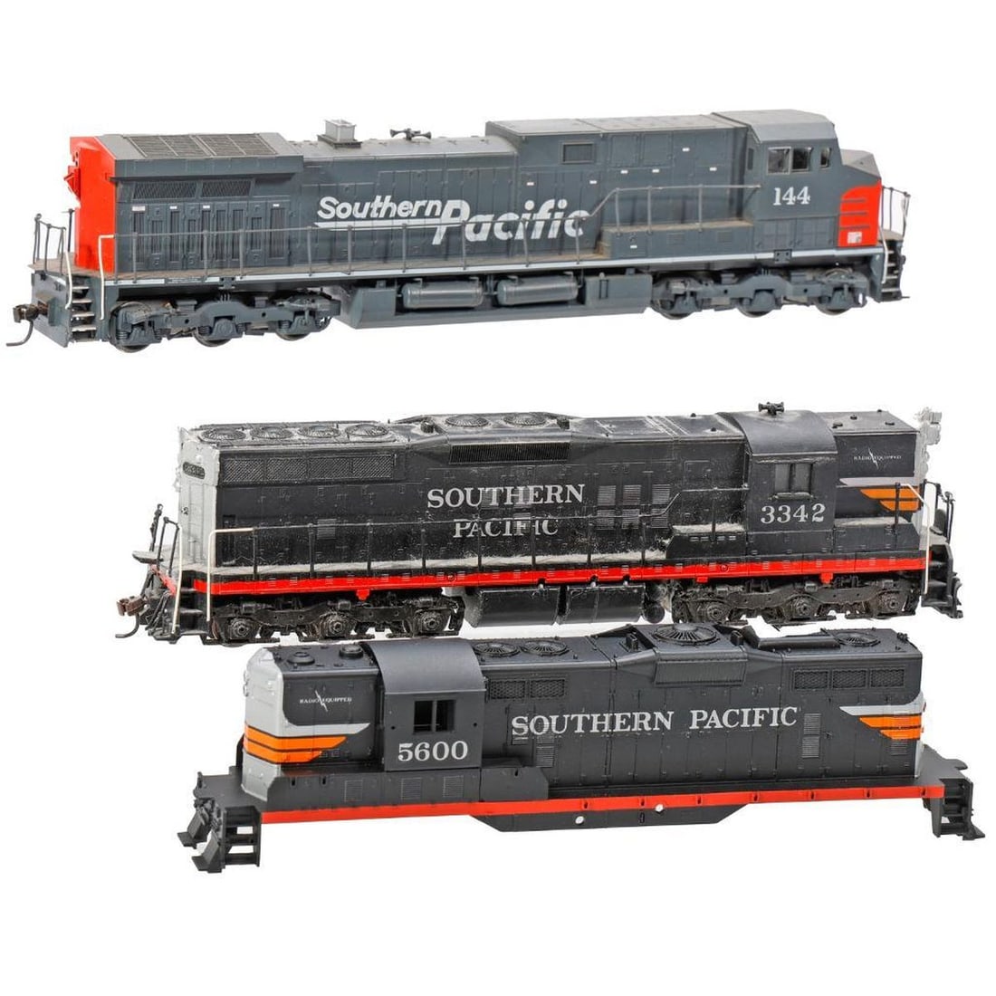Southern Pacific HO Scale Diesel Locomotives.: Southern Pacific HO Scale Diesel Locomotives SP AC4400 #144 with KD couplers SP GP9 #3342 with KD couplers - very dusty SP GP9 #5600 Shell Only No boxes