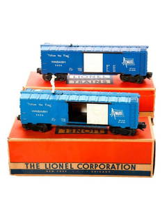 (2) Lionel O Gauge Postwar 3424 Operating Brakeman Car: Lionel 3424 Operating Brakeman Car &#160;&#160; Wabash blue box car with brakeman on roof. Dusty. &#160;&#160; 3424-100 Low Bridge Signal Set box - contains two telltale masts. &#160; &#160;3424-94 En