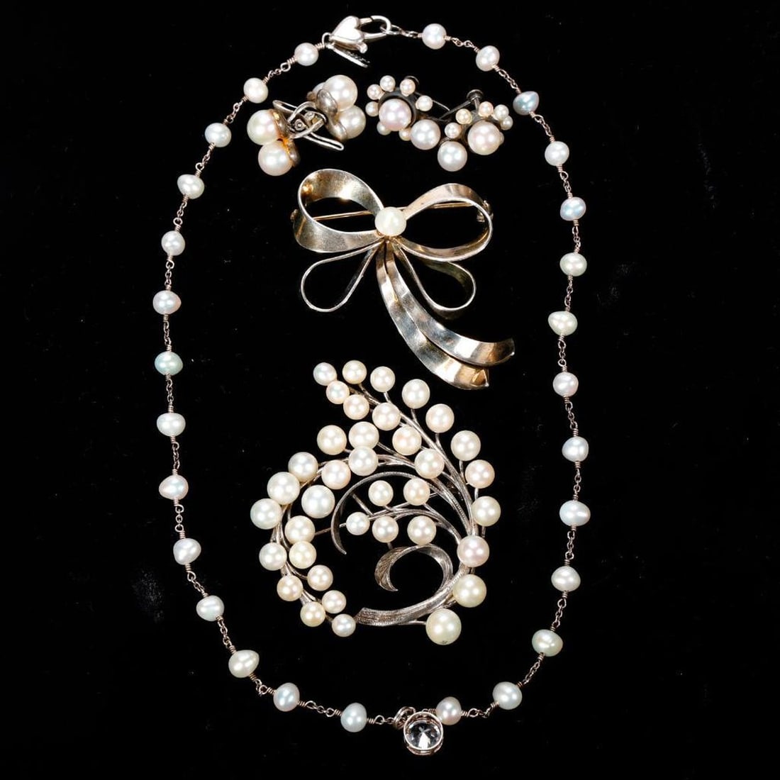A group of cultured pearl and silver jewelry (1 of 3)