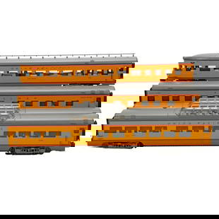 K-Line O Gauge 21 inch Union Pacific Smooth Streamline Passenger Cars: (4) K-Line O Gauge 21 inch Union Pacific smooth side passenger cars. 7000 Vista Dome 8003 Vista Dome Diner 1305 Ocean Sunset Pullman 1575 Sun Valley Observation No boxes, dusty