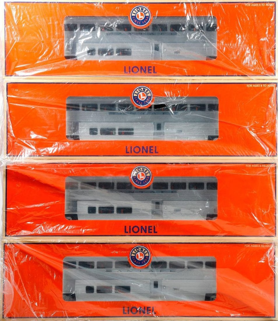 Lionel O Gauge, 3-Rail, Santa Fe Hi-Level, Passenger Car 4-Pack: Lionel O Gauge 3-Rail 6-39129 Santa Fe, Hi-Level Aluminum Passenger Car Four-Pack in original shelf worn and faded box