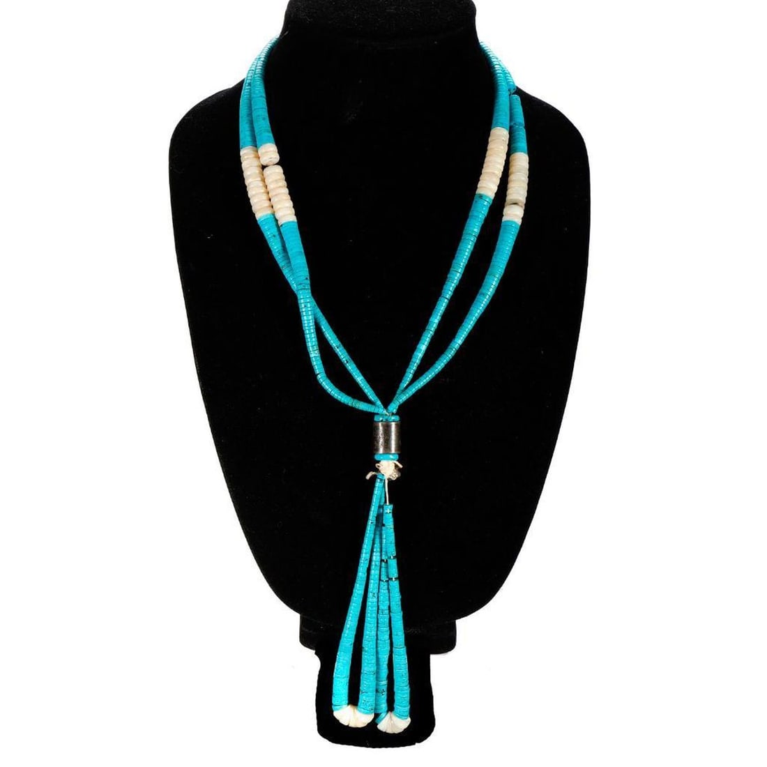 Vintage Native American Southwest Heishi Necklace: Vintage Southwest Navajo Turquoise Heishi Necklace. Length: 19 1/2 inches. Condition Good (some breaks and chips)
