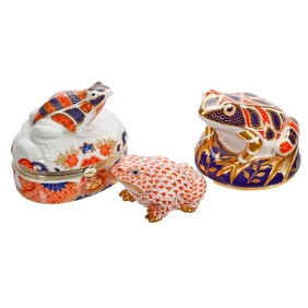 Herend Porcelain Toad, with Two Imari Style Frogs