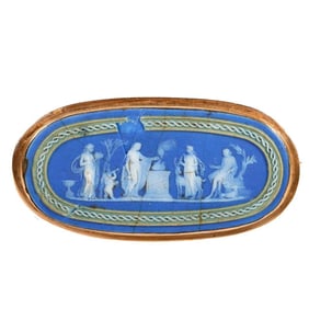 A Wedgwood and 14k gold brooch