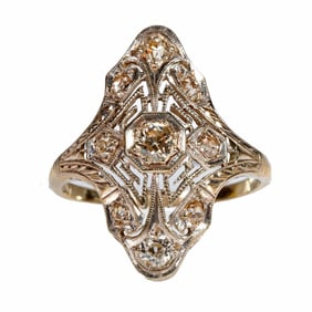 An antique diamond and 18k white gold ring