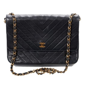 Chanel Chain Strap Leather Purse