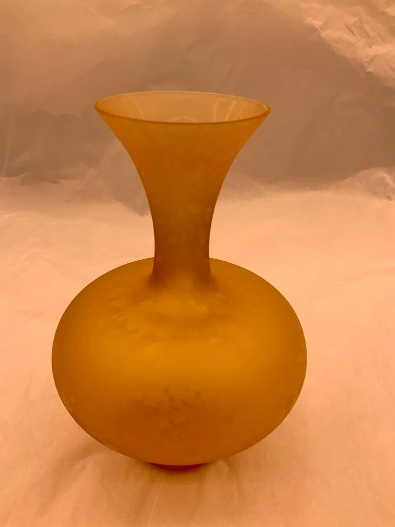 CCAA GLASGALERIE KOLN Glass Vase With Stem (1 of 1)