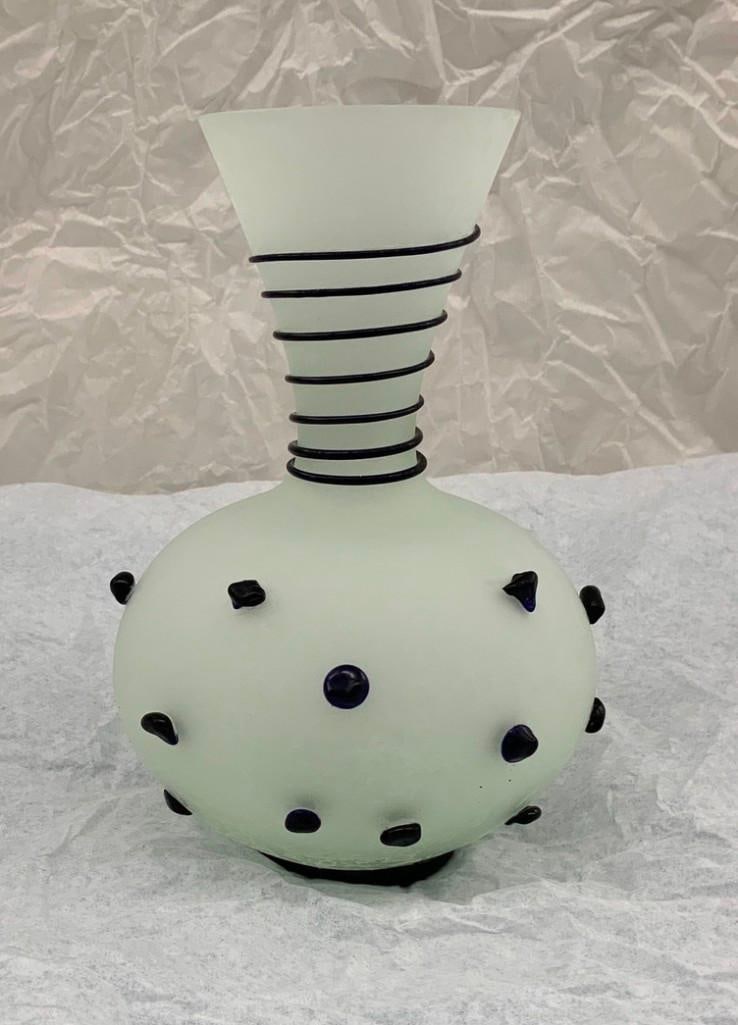 CCAA GLASGALERIE KOLN Spherical Glass Bottle (1 of 1)