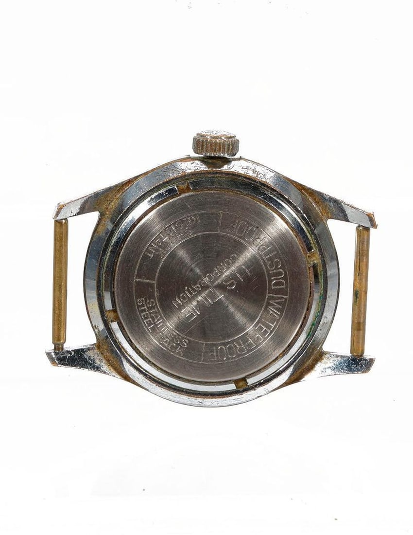 Vintage Classic Mechanical Timex Watch - 4