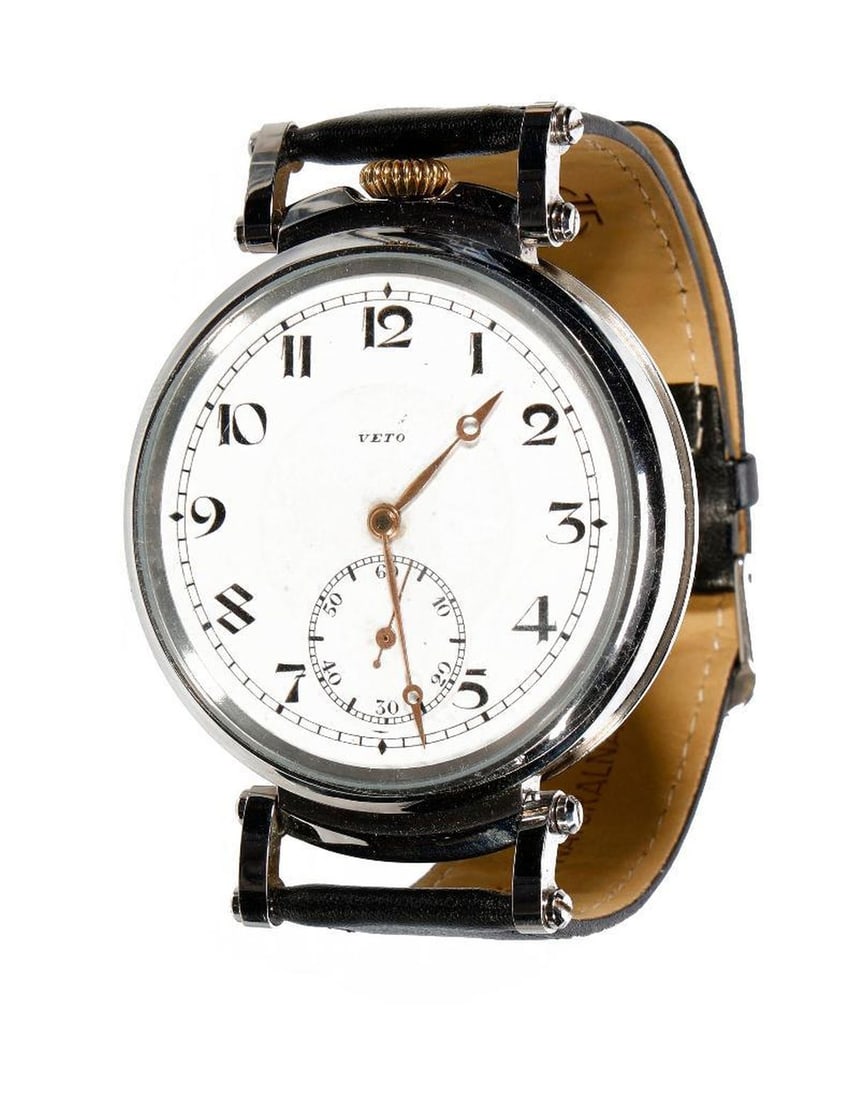 Veto Large Watch (1 of 3)