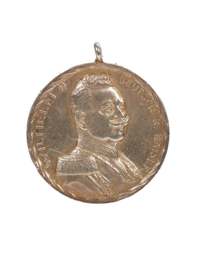 WWI German Silver Commemorative Medallion.: "Wilhelm II Deutscher Kaiser" on face; engraved verso: "I. Ritter / Sch. G. / Hubertus / 26.7.14." With loop. 25 grams.