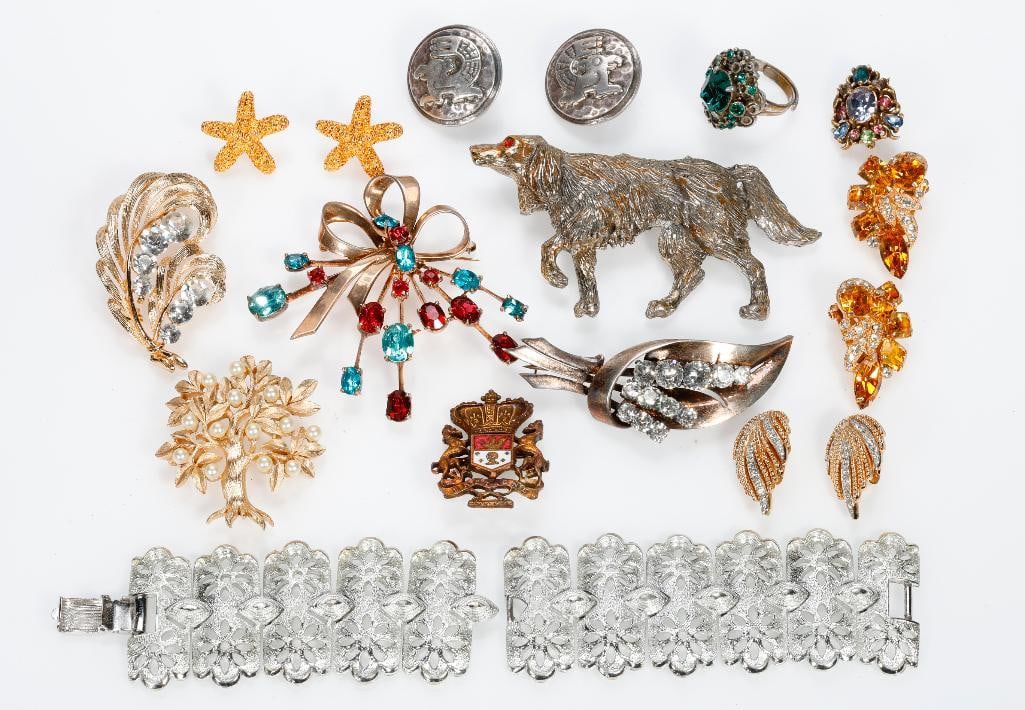 A collection of designer costume jewelry: 22 pieces, including Jomaz, Mazer, E. Pearl, Ciner, Lisner, Coro, Eisenberg Ice, Kramer, Hollycraft, H. Pomerantz and Swarovski
