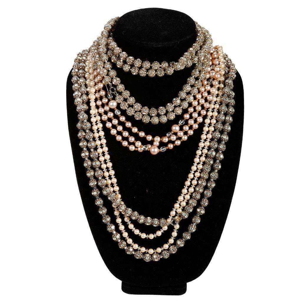 A group of vintage and antique costume jewelry (1 of 4)