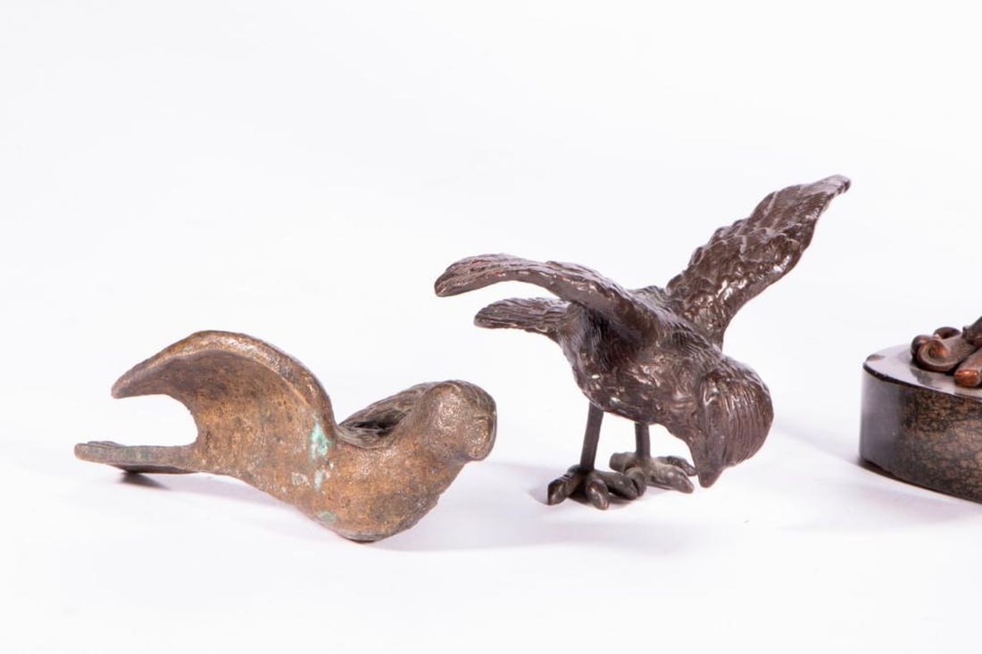 A Lot of Bronze Figures. - 3