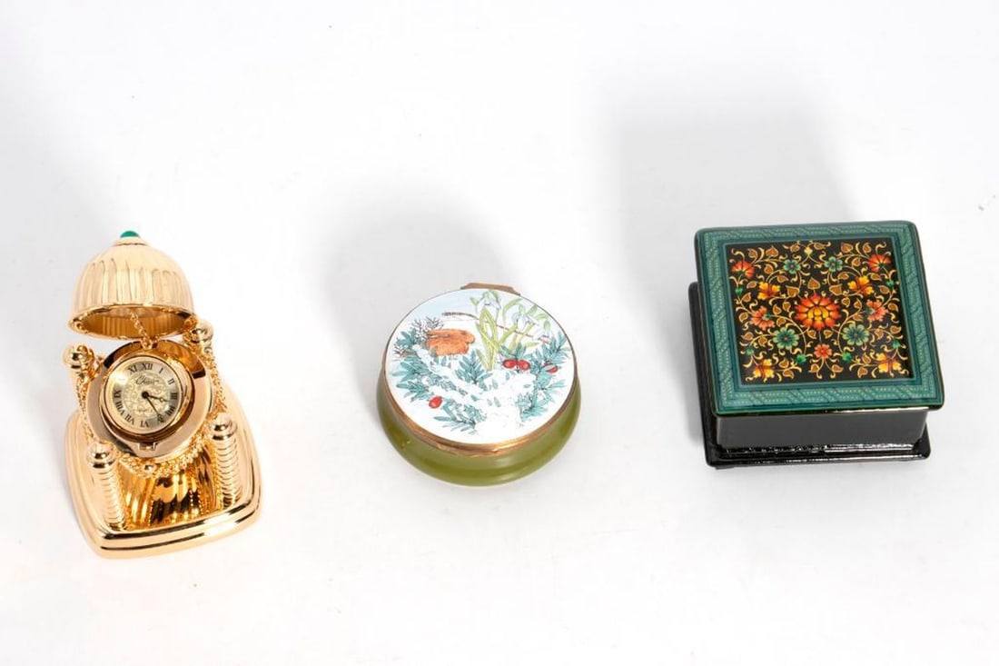 Chass Quartz Clock and Two Enamel Boxes - 2