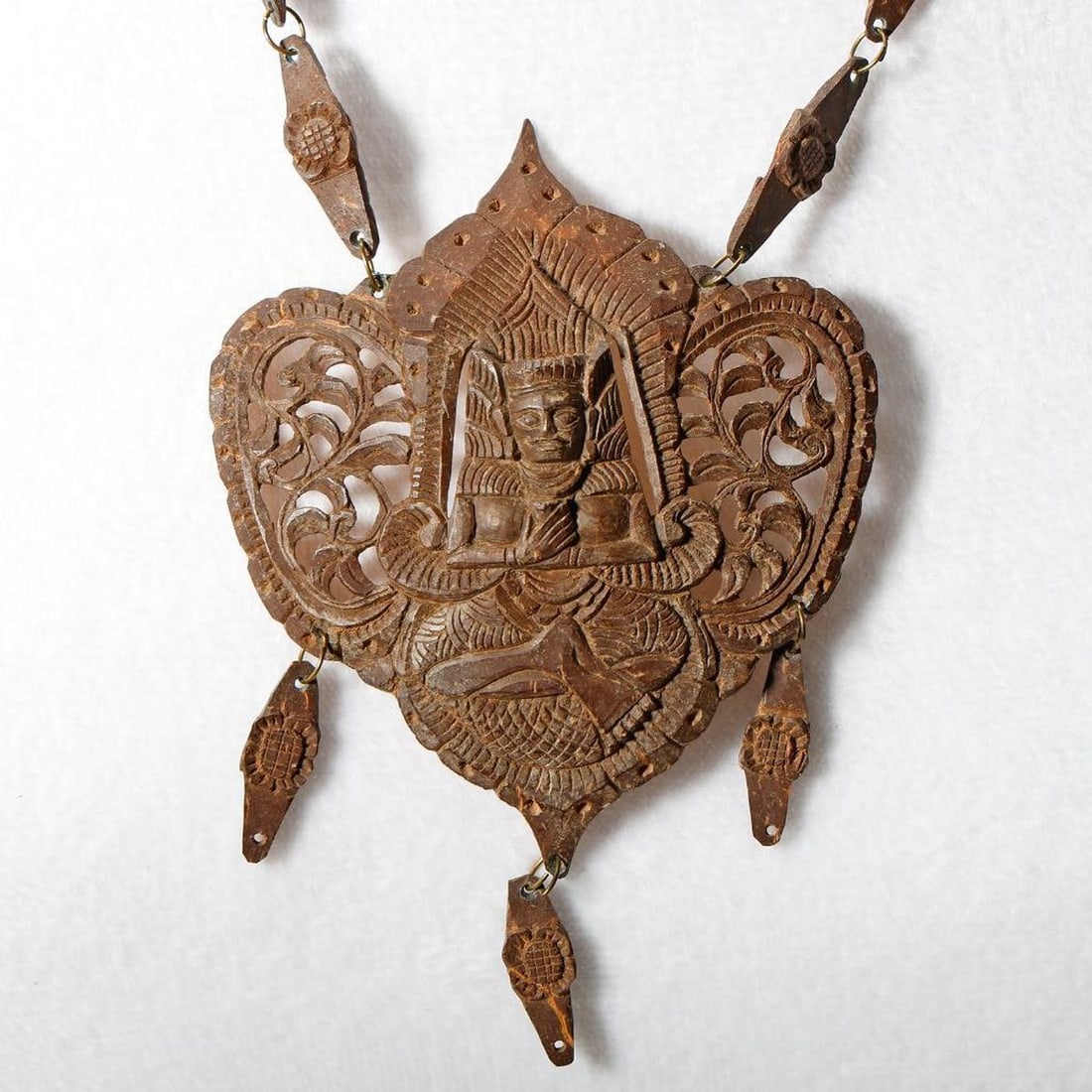 Two Ethnic Southeast Asian or Pacific Island Necklaces - 3