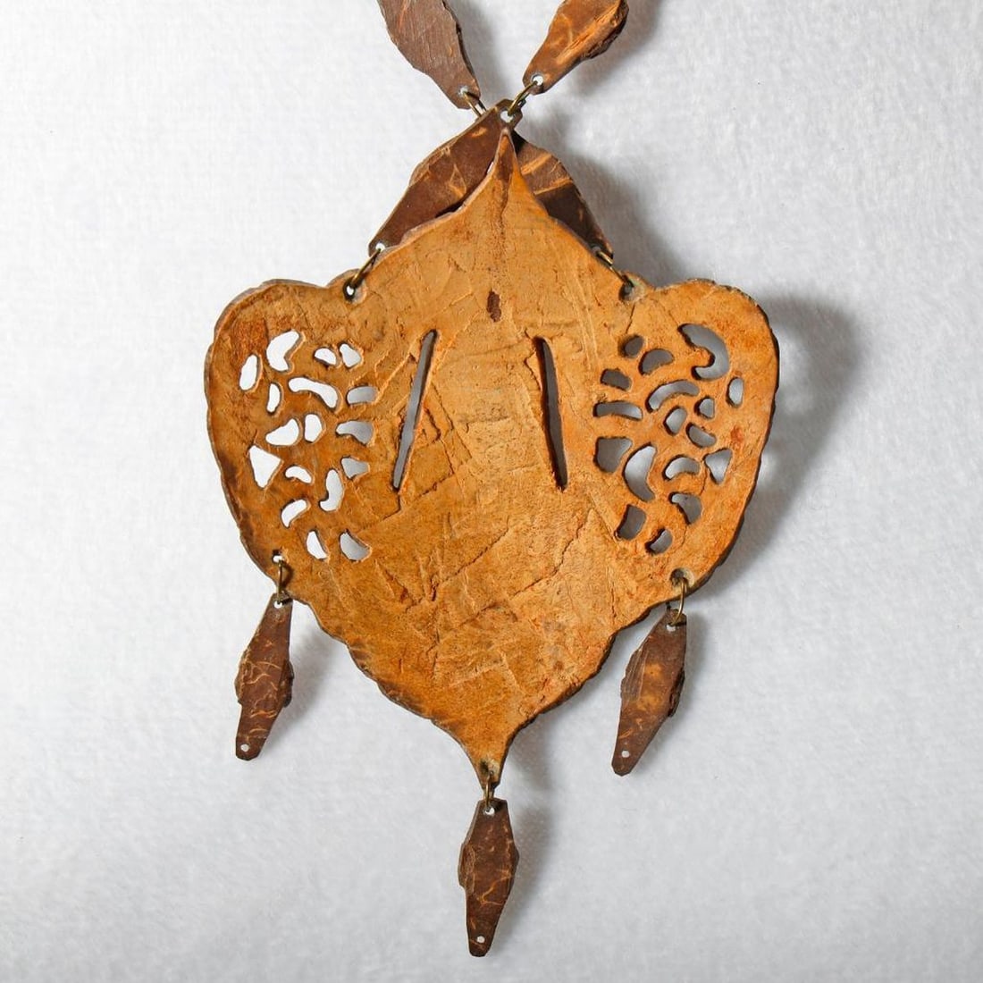 Two Ethnic Southeast Asian or Pacific Island Necklaces - 4