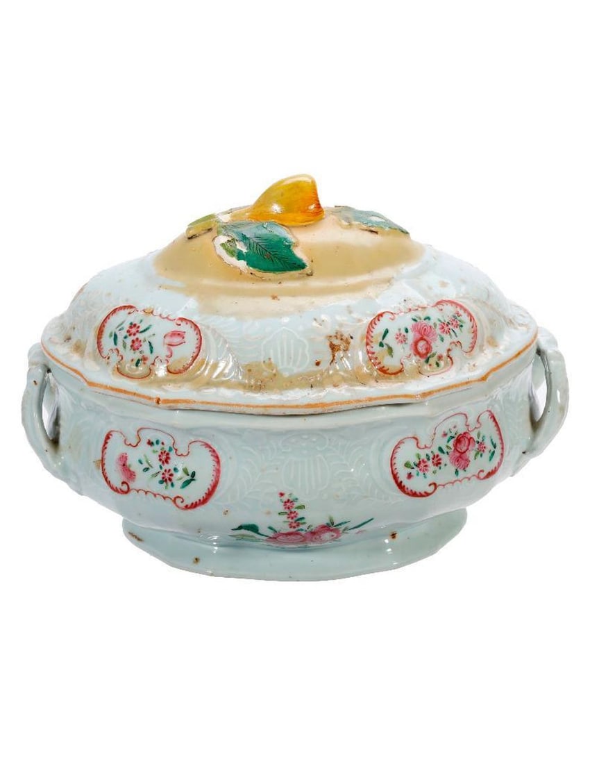 Chinese Export Porcelain Tureen.: The scallop-shaped tureen with molded and hand-painted decoration; the lid with a pear form centering the lid. Unmarked. 11" L. Condition: the pear/leaves on lid with chips/losses and old